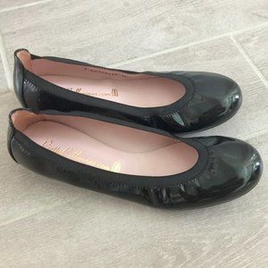 Black patent leather Pretty Ballerinas
